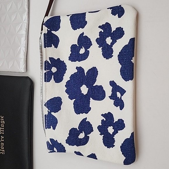 3 Ipsy Bags NWOT Black and White Blue - Picture 2 of 13